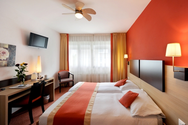 Hotel Bon-Port (Montreux)